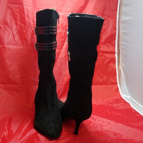 shoes - Picture 2 of 4